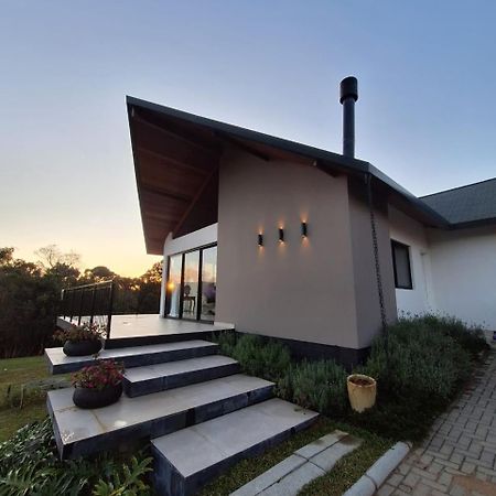 Casa Em Condominio Na Serra Раншу-Кеймаду Екстер'єр фото